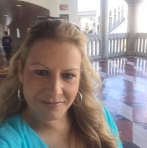 Meet your Posher, Renee